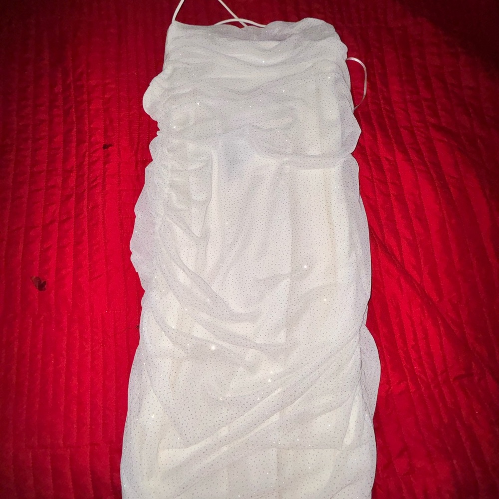 Elegant White Women's Sleepwear